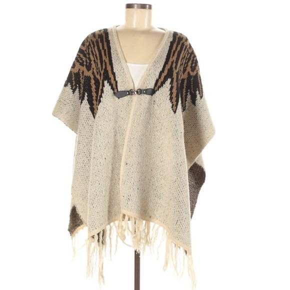 Vertigo Size M/L Tan & Brown Boho Fringed V-Neck Knit Cape Poncho W Eagle